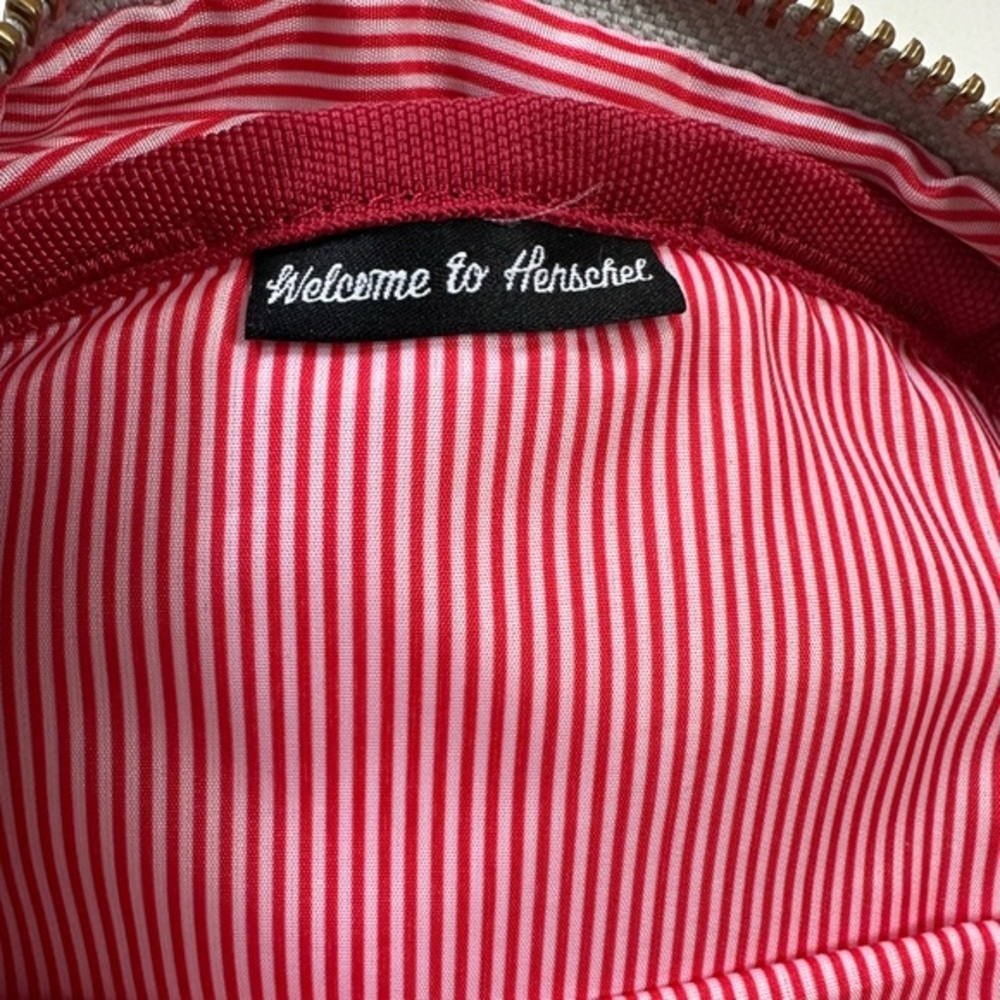 Herschel Backpack - Picture 8 of 9